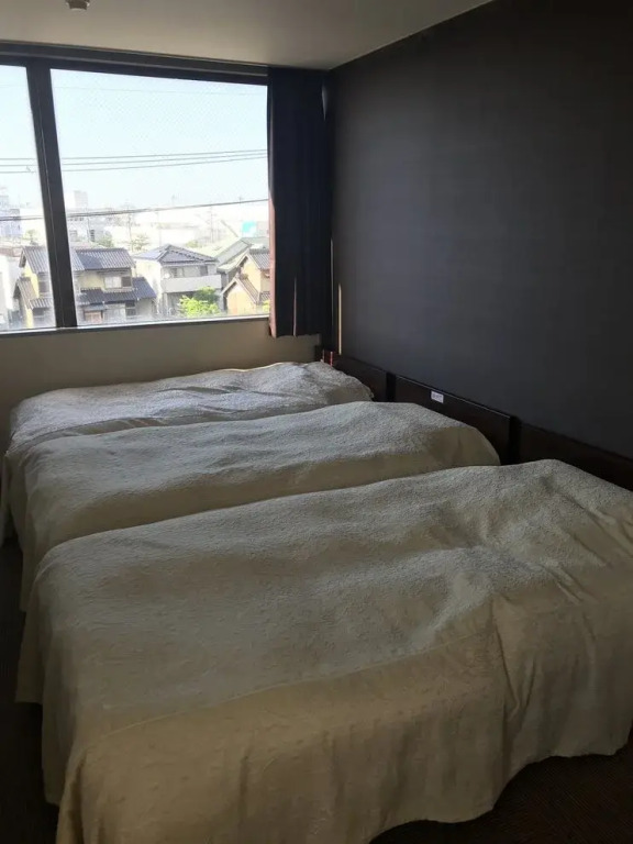 Business Hotel Airline