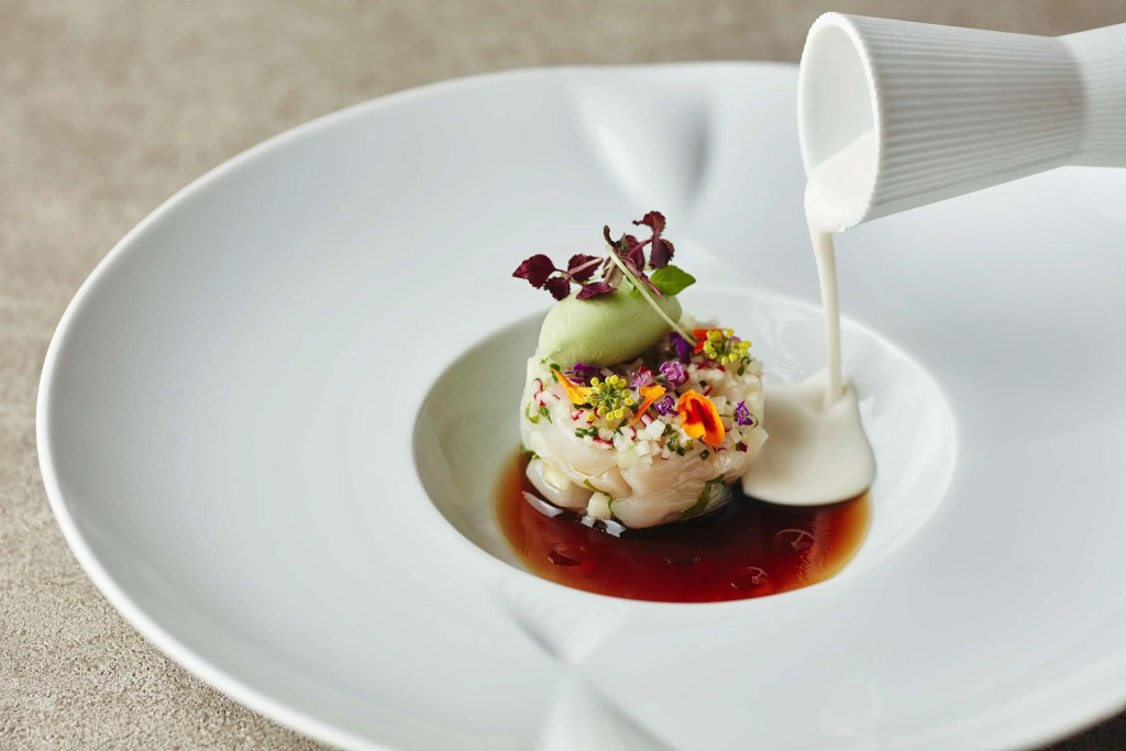 ROKU KYOTO, LXR Hotels & Resorts by Hilton