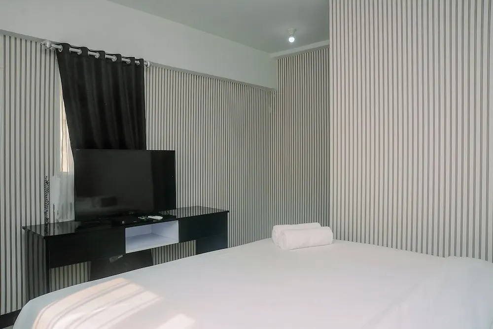 Homey and Relaxing 2BR The Wave Apartment