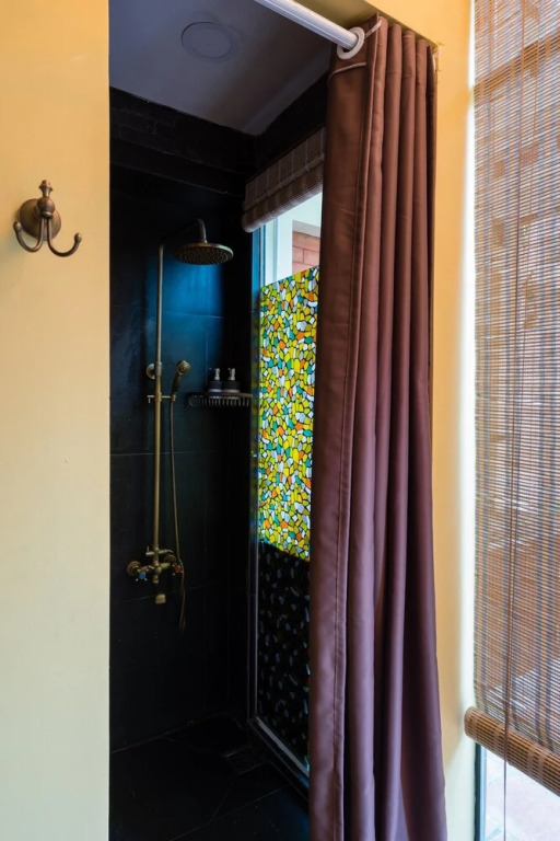 The Red House - Hostel