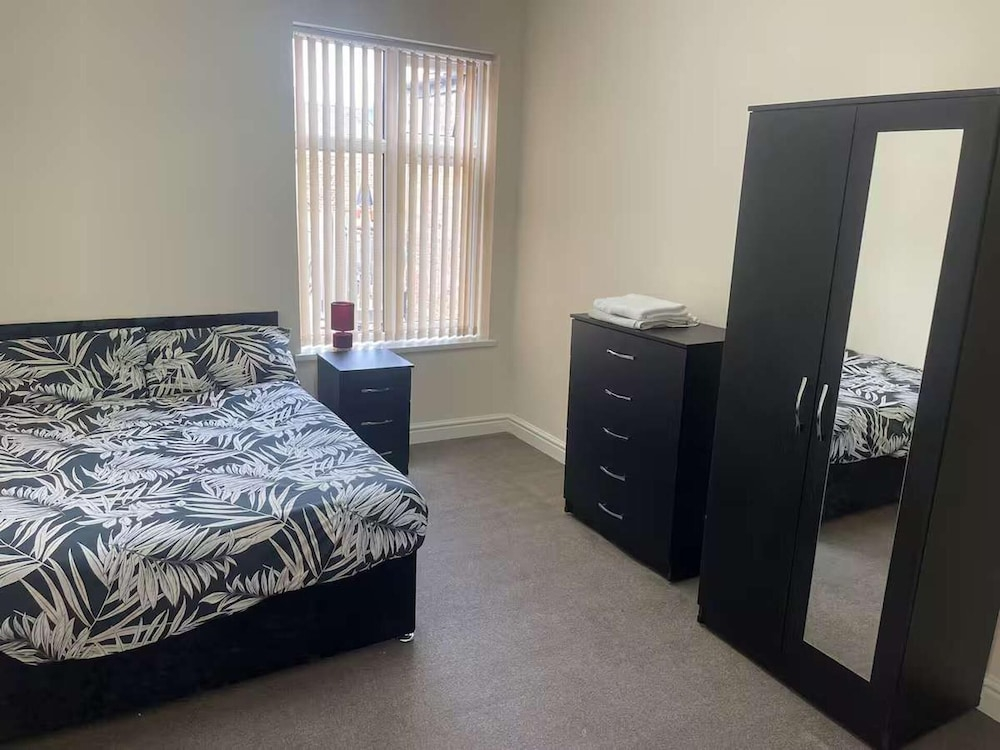 1-bed Apt, Sleeps 4, Old Trafford Nearby