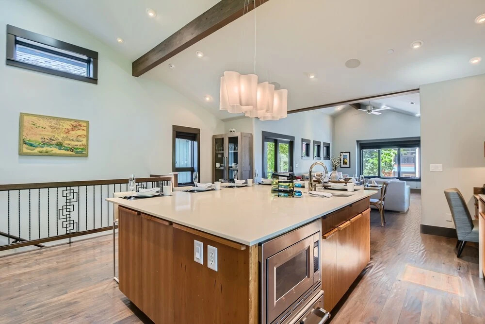 Elegant Mountain Getaway On Daly Ave 135 3 Bedroom Home by RedAwning