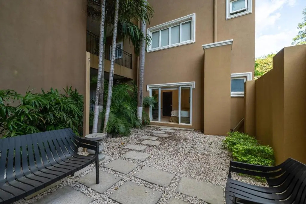 Bocaraca 2 - Luxury 2 BR Condo