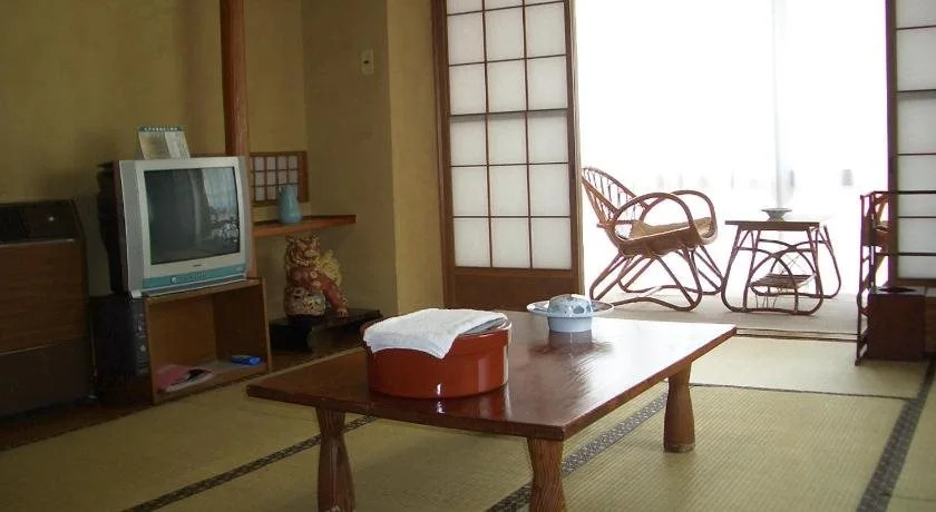 Semi Onsen Kishirou
