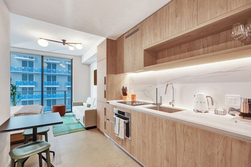 Chic 2Br Floor 18 Heart of Downtown Miami