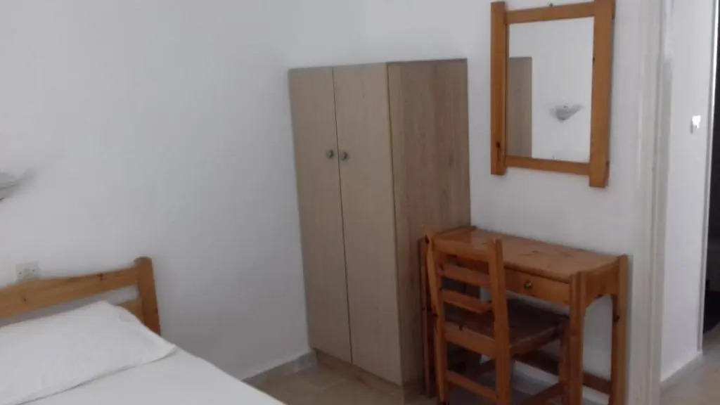 Kavos Aparthotel