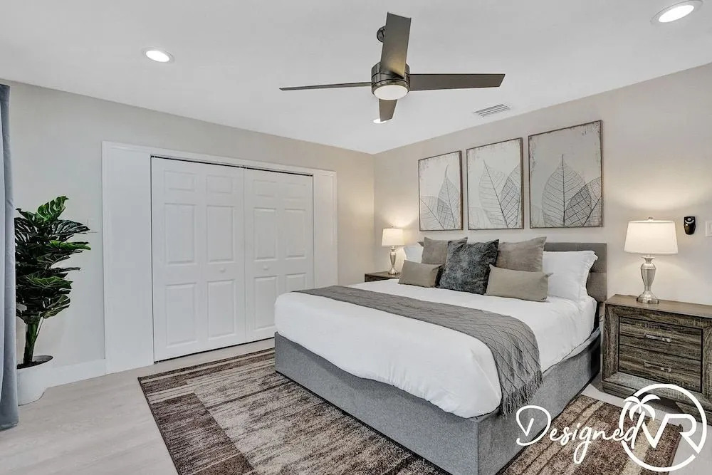 Modern 7 Br With Private Heated Pool