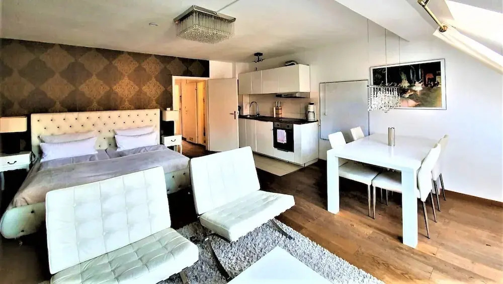 Luxus Penthouse White Russian