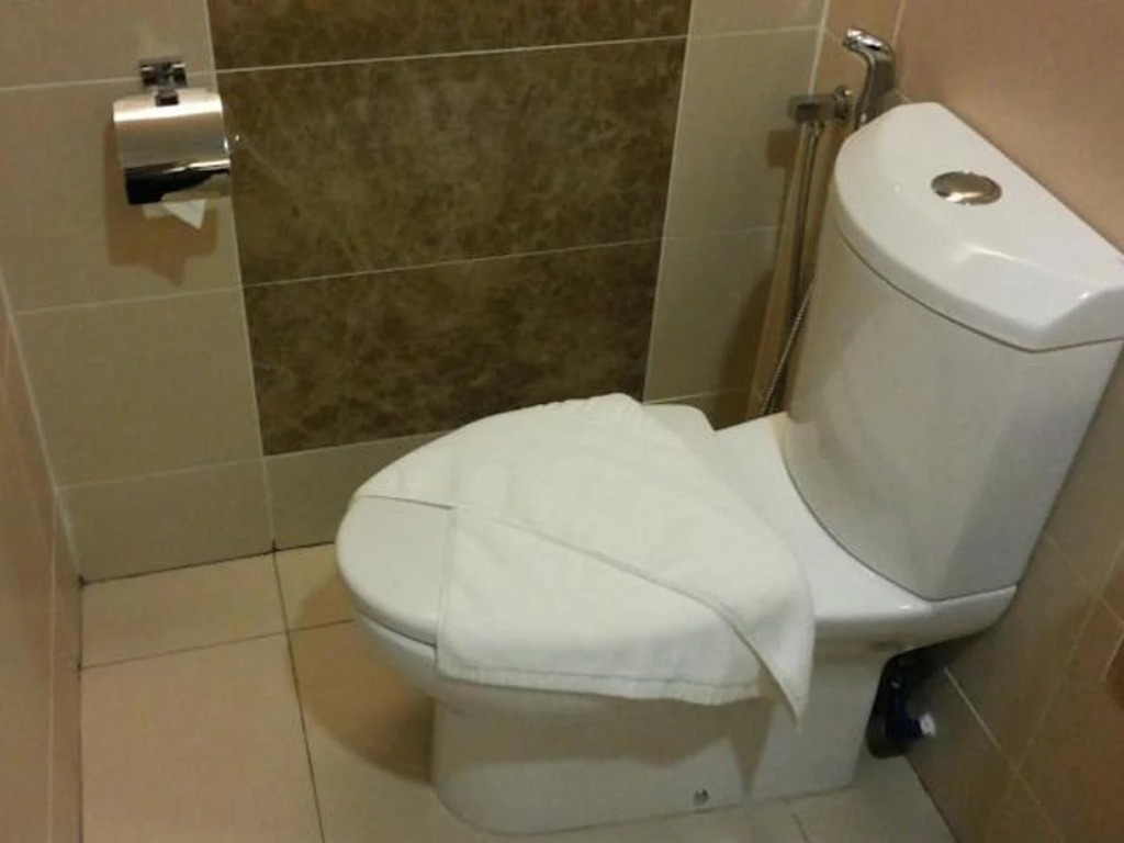 Eminent Hotel