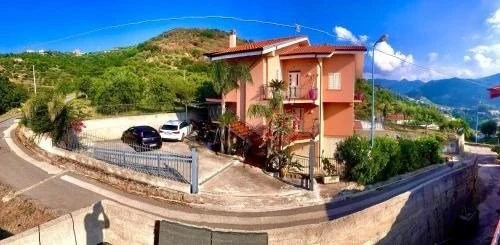 Villetta a Fichera