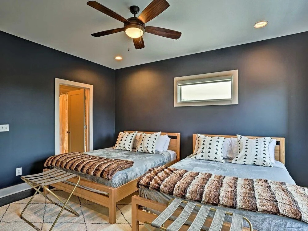 Ultimate Bach PAD Near Downtown W/rooftop Terrace Group Friendly - NPP