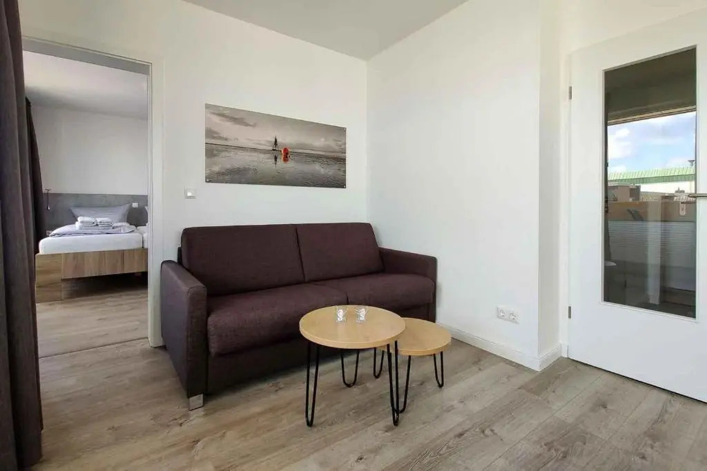 Große Ferienwohnung 8 im Haus Seeluft mit drei Balkonen und Meerblick