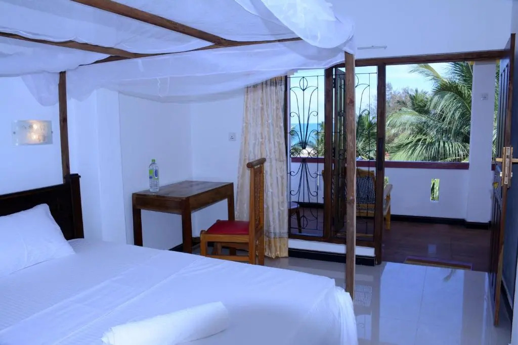 Surf Beach Hotel