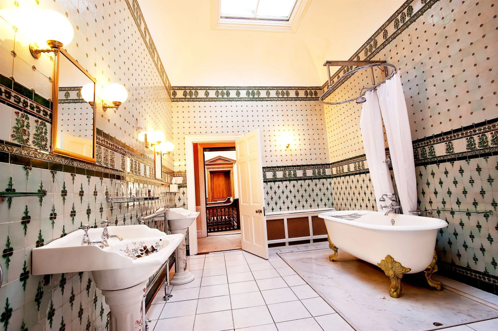 Waterford Castle Hotel & Golf Resort