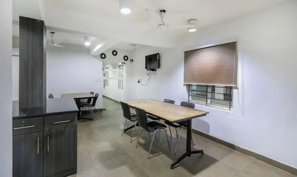 Fabhotel Stay Eeasy Thiruvanmiyur, Chennai