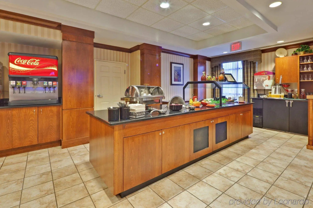 Staybridge Suites Memphis-Poplar Ave East by IHG