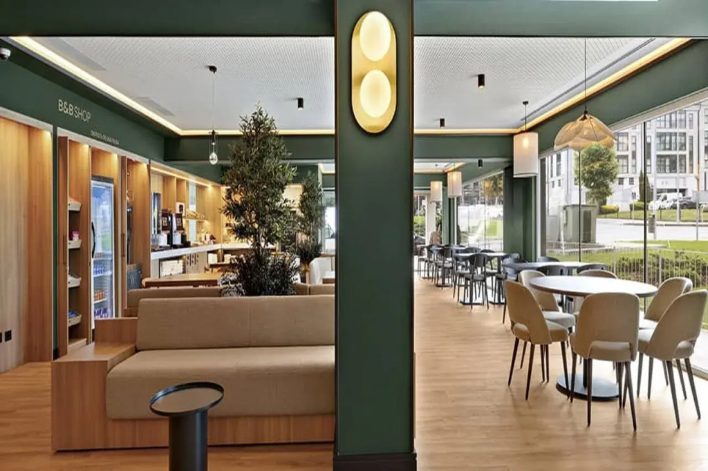 B&B HOTEL Santiago Milladoiro
