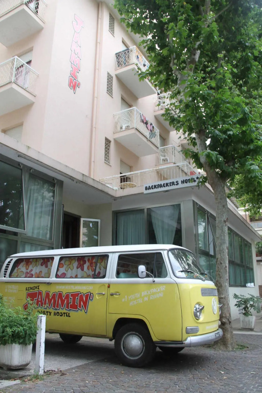 Jammin Rimini Backpackers Hotel