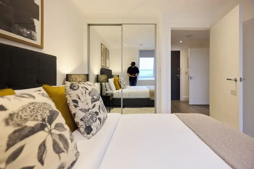 Streatham Hill Modern Flat with Balcony