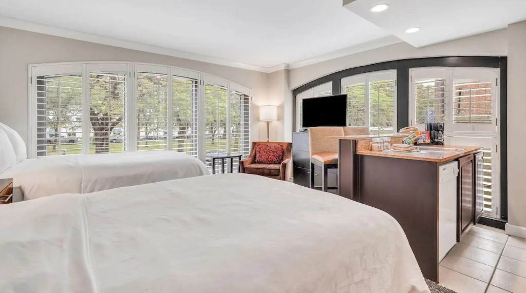 Staybridge Suites Louisville - East by IHG