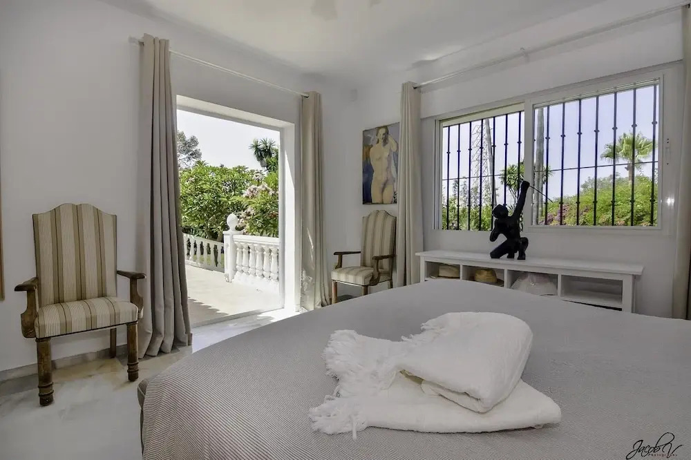 Beautiful Villa Near Beach - Marbella