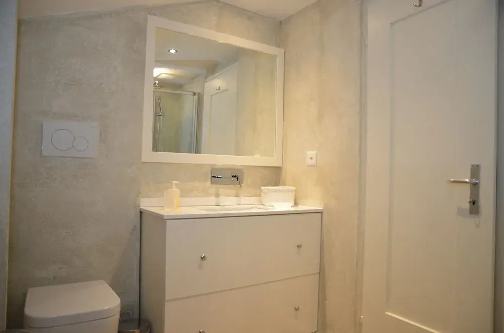 Chalet Dolphin NEW