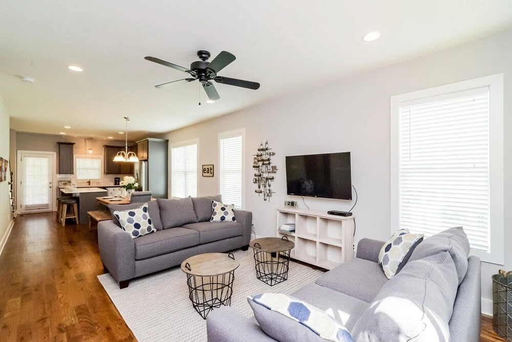 Kline Ave Nashville Home Unit B - 3 Br Condo
