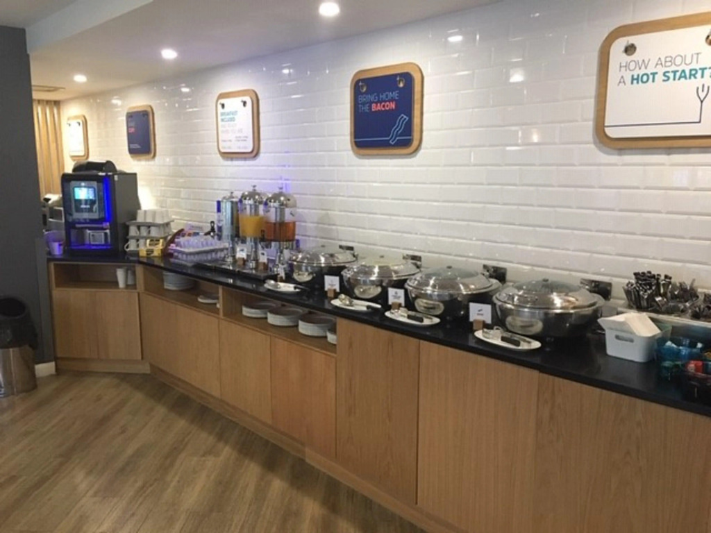 Holiday Inn Express Leeds City Centre - Armouries by IHG