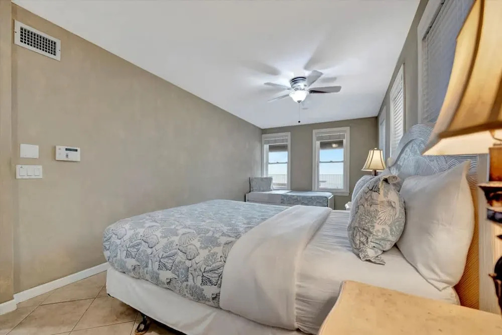 Stones Throw Beachfront Family Suite 3 Views