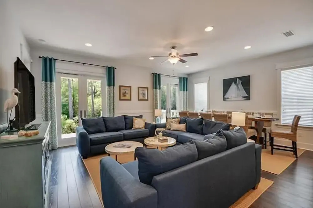 WHITE SAND REUNION 5 Bedroom Holiday Home by Five Star Properties