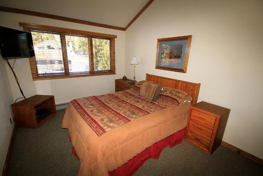 Mountainback 63 Loft Den