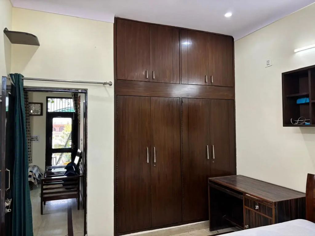 Pacific Inn Huda City Centre Sec 41