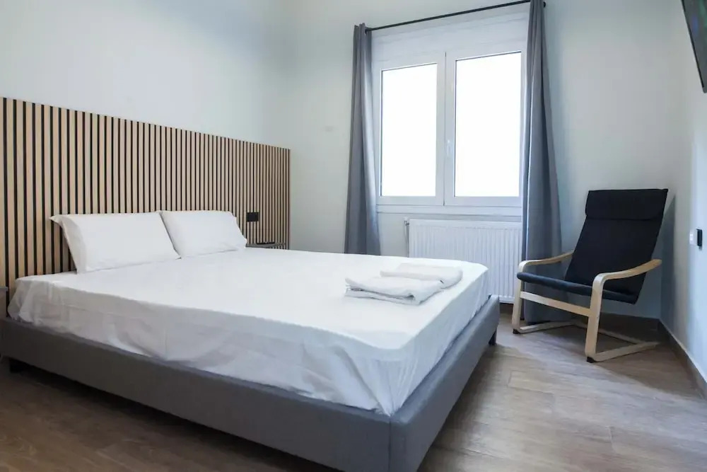 Fresh Modern 1 Bd Apt in Vibrant Patisia