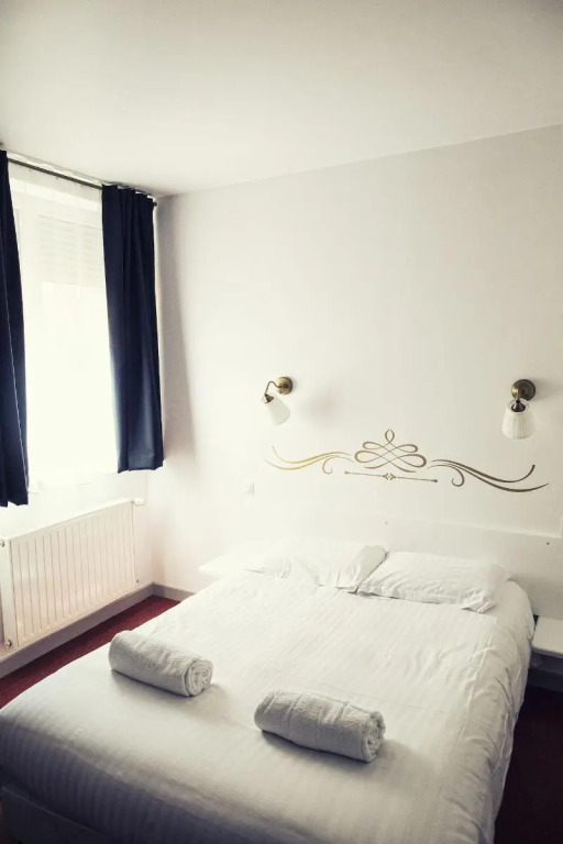 The Old Hotel Ravel Centre