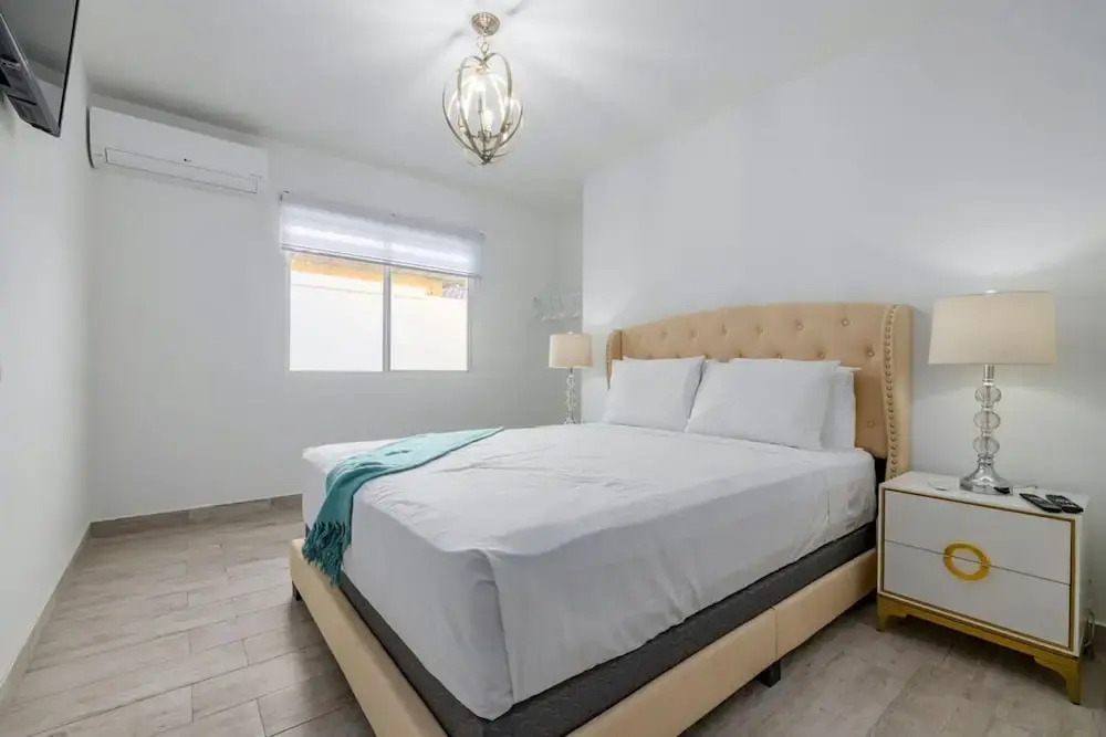 NEW 5BR Villa w Privatepool 3min to Eagle Beach