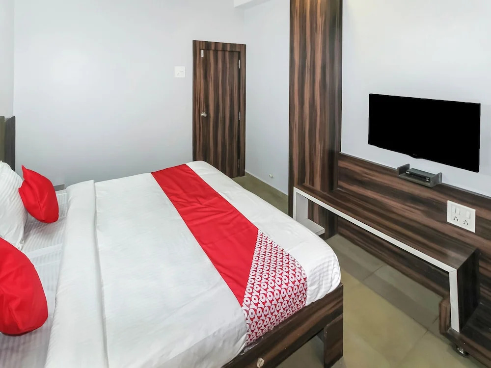 OYO 12522 Hotel Panchganga