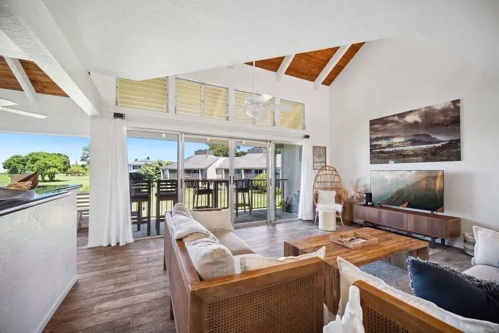 Pali Ke Kua #237 2 Bedroom Condo by RedAwning