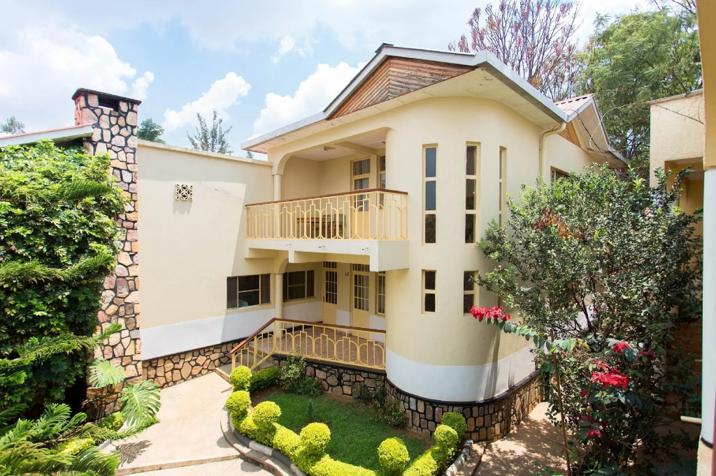 IRIS Guesthouse