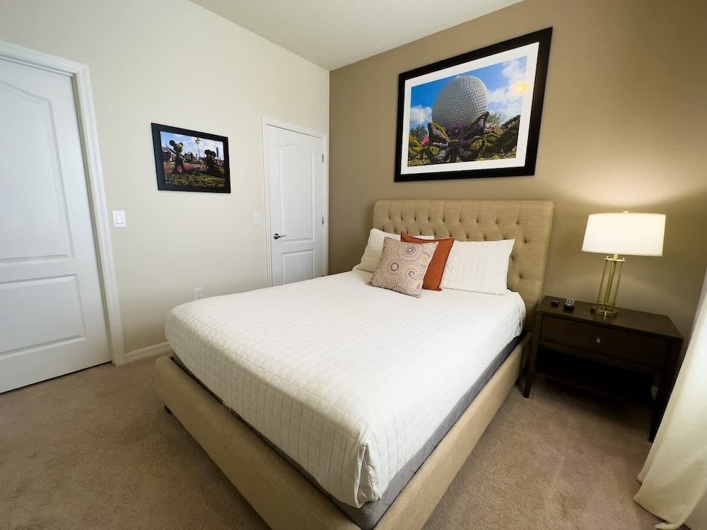 Villa Near Disney Themed Luxury 5bd With Pool 5 Bedroom Home