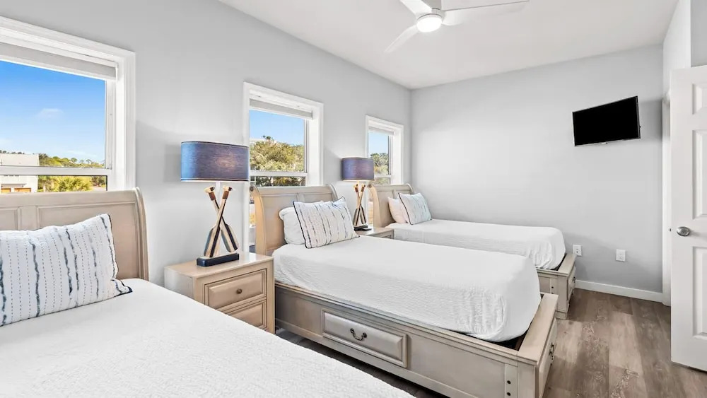 4BR Pet-friendly Retreat on 30a, Steps From Beach & Pool