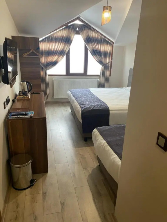 Zümrüt Palas Otel