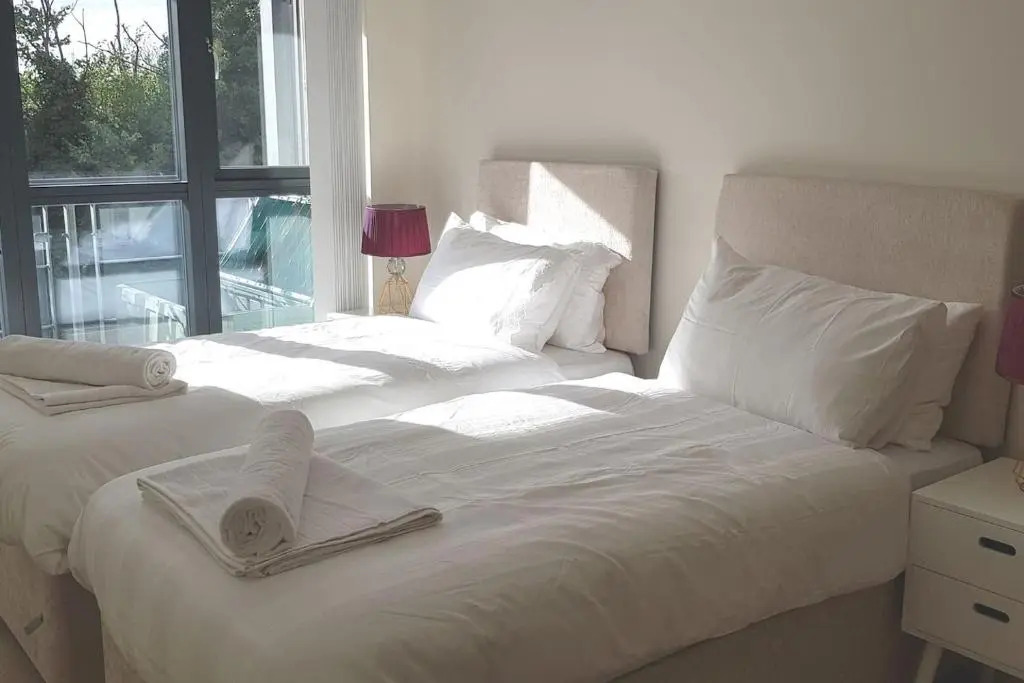 Garland Modern Apartment, Greenhithe 1 With Parking
