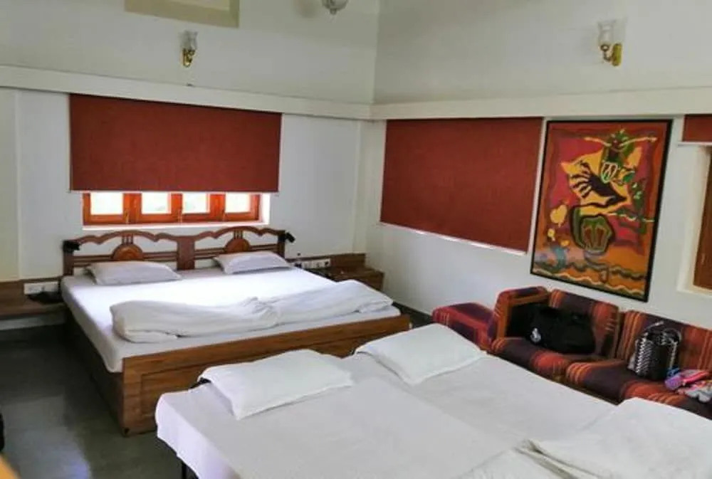 1946 Navdeep Homestay