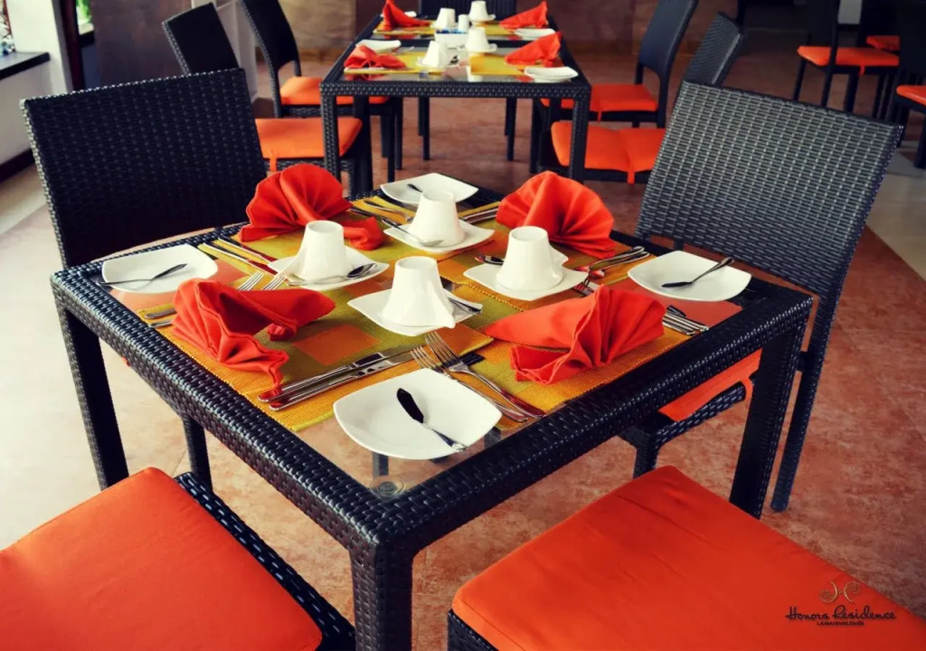 Long Beach Laamu Hotel