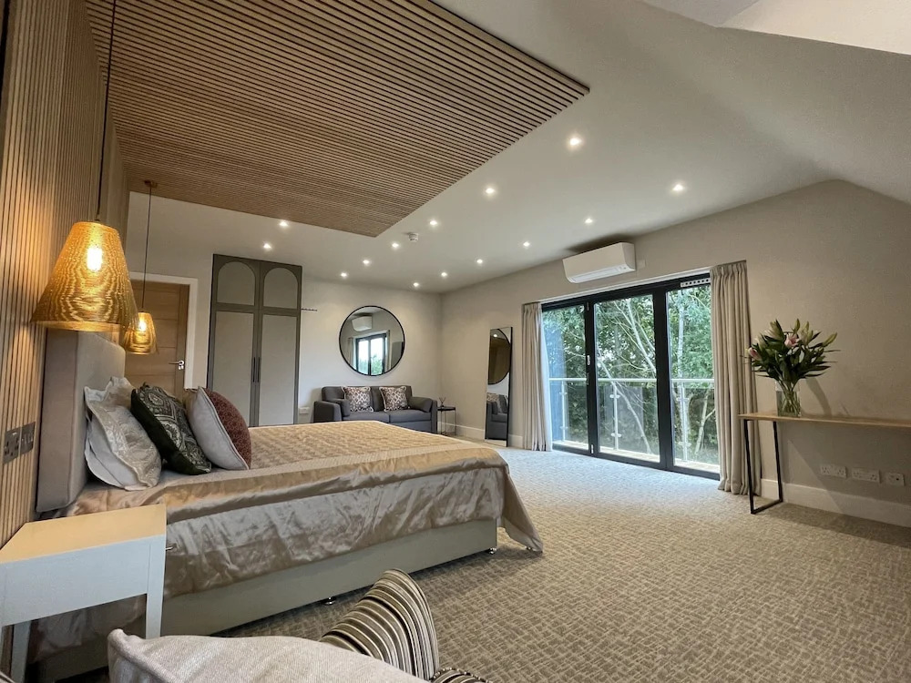The Boutique Hotel