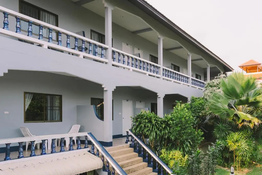 Fantasy Hill Bungalow