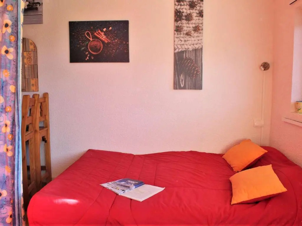 Appartement Risoul, 1 pièce, 4 personnes - FR-1-330-543