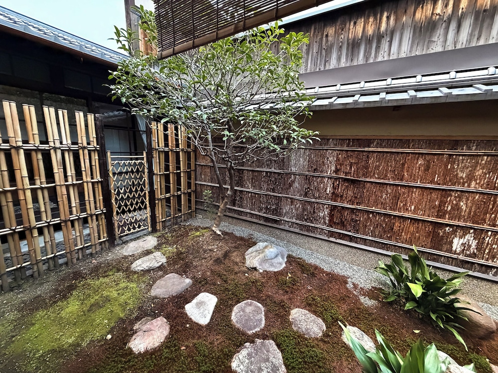 Nagaeke Residence