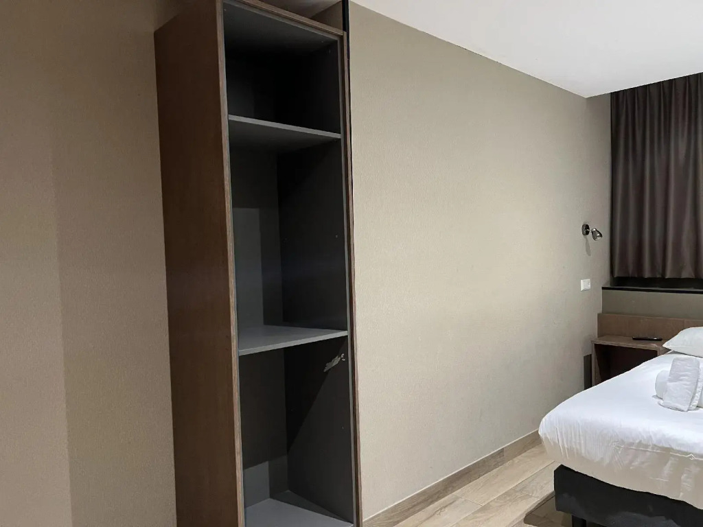 Blossoms City Hotel