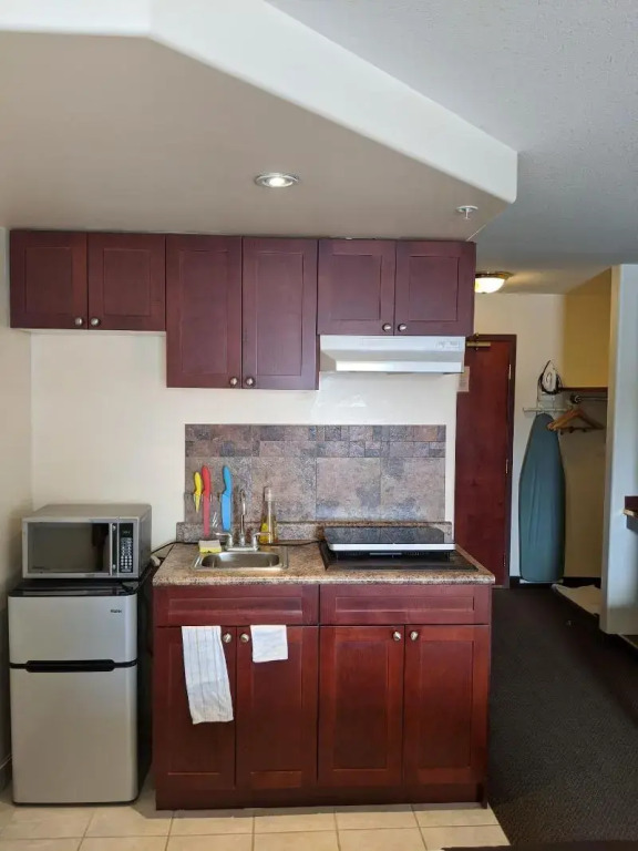 Foxwood Inn & Suites